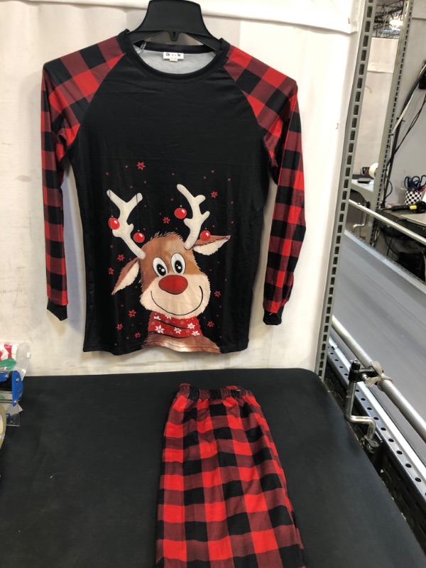 Photo 1 of KIDS 2PC CHRISTMAS PAJAMA SET, SIZE L/XL 