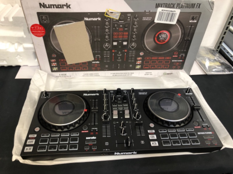 Photo 3 of Numark - MIXTRACK Platinum FX - 4-channel Serato DJ Lite Controller
