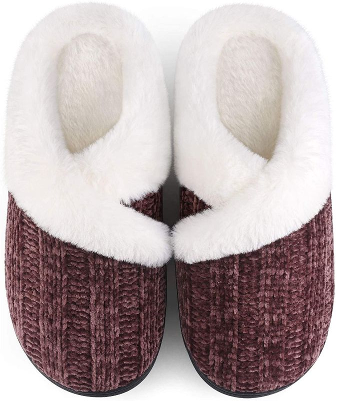 Photo 1 of Slippers for Women Fuzzy House Slip on Indoor Outdoor Bedroom Furry Fleece Lined Ladies Comfy Memory Foam Female Home Shoes Anti-Skid Rubber Hard Sole
 SIZE 8.5