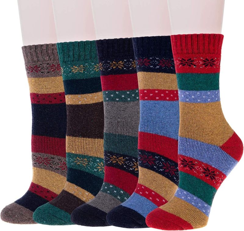 Photo 1 of 5 Pairs Womens Winter Warm Knit Wool Casual Crew Socks
 SIZE UNKNOWN 
