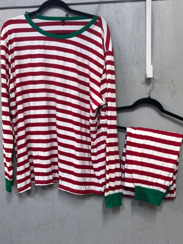 Photo 1 of MENS PAJAMS RED AND WHITE XXL 