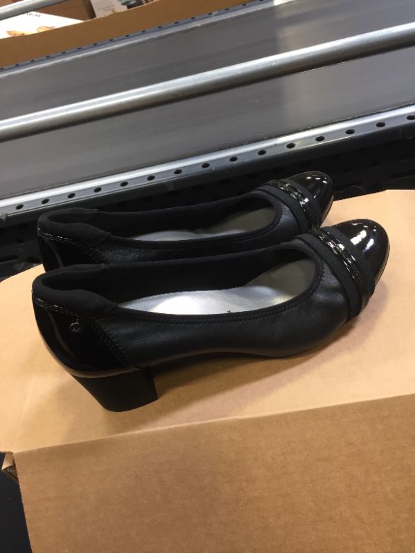 Photo 3 of anne klein black heels
size 8 1/2