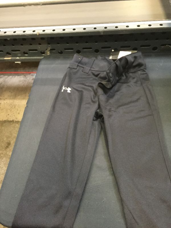 Photo 2 of Under Armour Kids Baseball Pants (Little Kids/Big Kids) Black
Size: 6 Little Kid One Size
(button is missing )