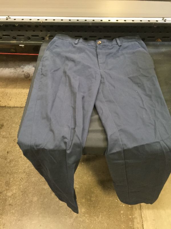 Photo 1 of men's pants
size 34 w x 29 L