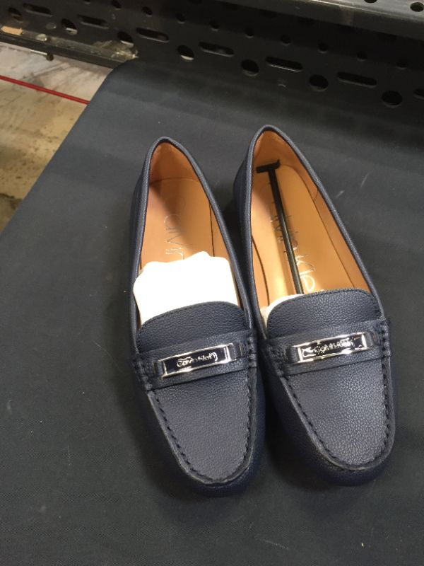 Photo 2 of Calvin Klein Levonne Navy 
SIZE  8.5 M
