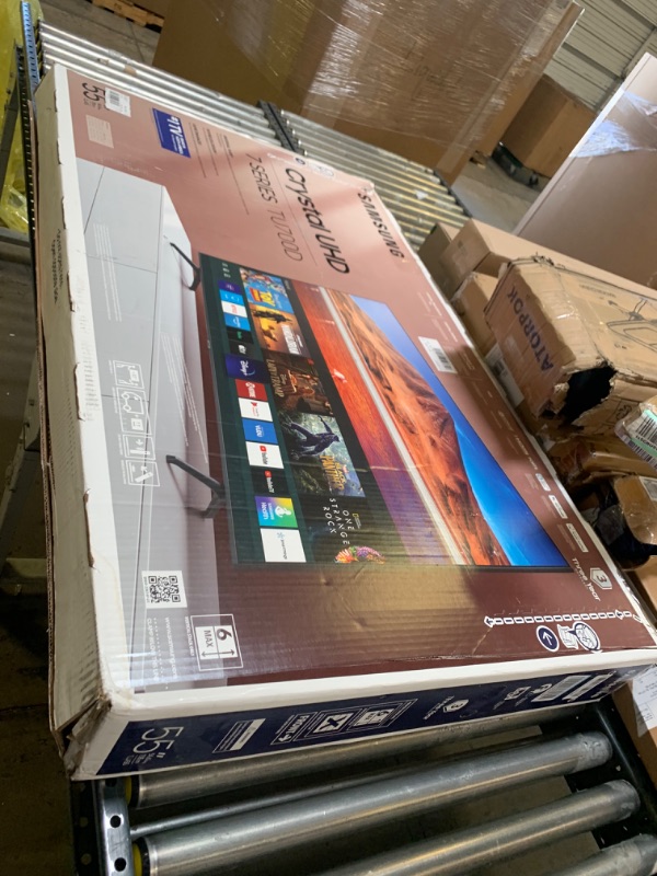 Photo 2 of Samsung 55" TU700D Crystal UHD 4K Smart TV - UN55TU700DFXZA --- Box Packaging Damaged, Moderate Use, Missing Parts
