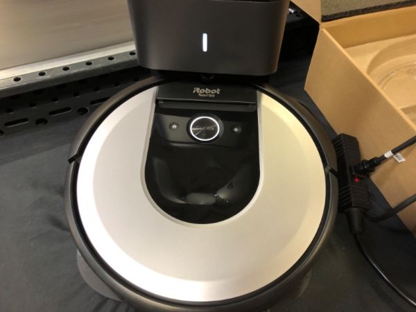 Photo 12 of iRobot Roomba i6+ (6550) Robot Vacuum with Automatic Dirt Disposal ---PARTS ONLY 
