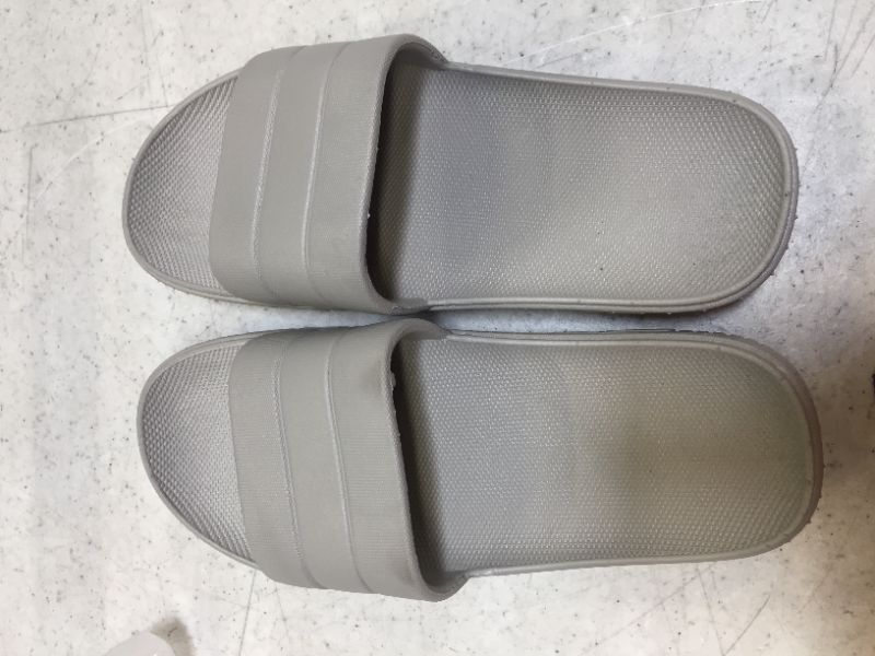 Photo 1 of clootess Shower Shoes Slide Cloud for Women and Men Bath Slipper Sandal Bathroom Pool Non-Slip Quick Drying SIZE 38-39
