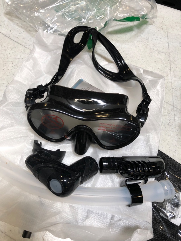 Photo 1 of ADULTS SNORKEL GEAR MOUTHPIECE AND GOGGLES