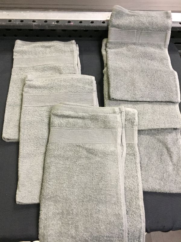 Photo 1 of 6 PC HAND TOWELS