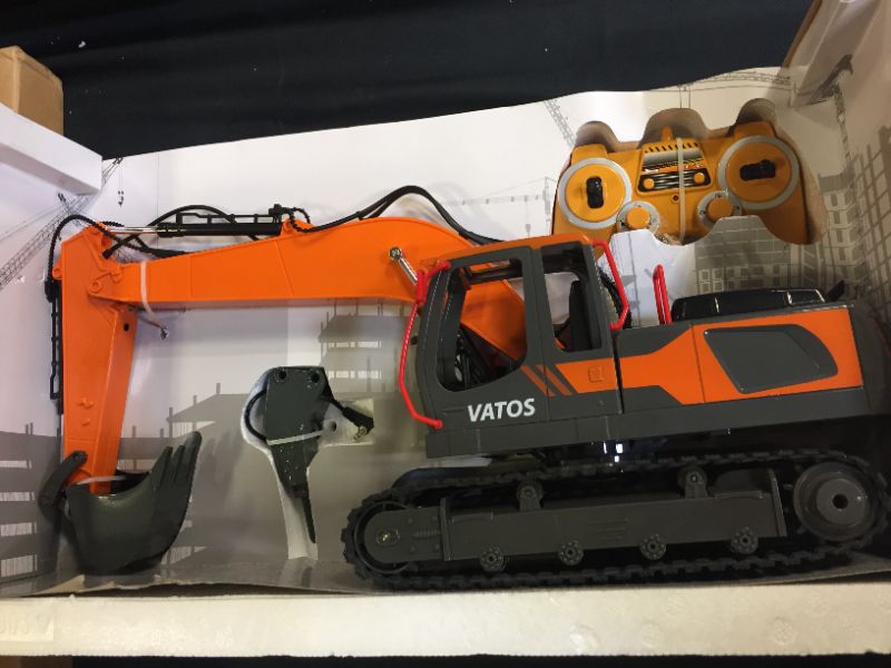 Photo 3 of VATOS 2.4G RC Excavator Remote Control Toy Digger | 1:16 Scale 3-in-1 Excavate Drill Grasp Simulated Rechargeable RC Truck Construction Tractor Best Gift for Boys Girls Aged 8 9 10 11 12+
