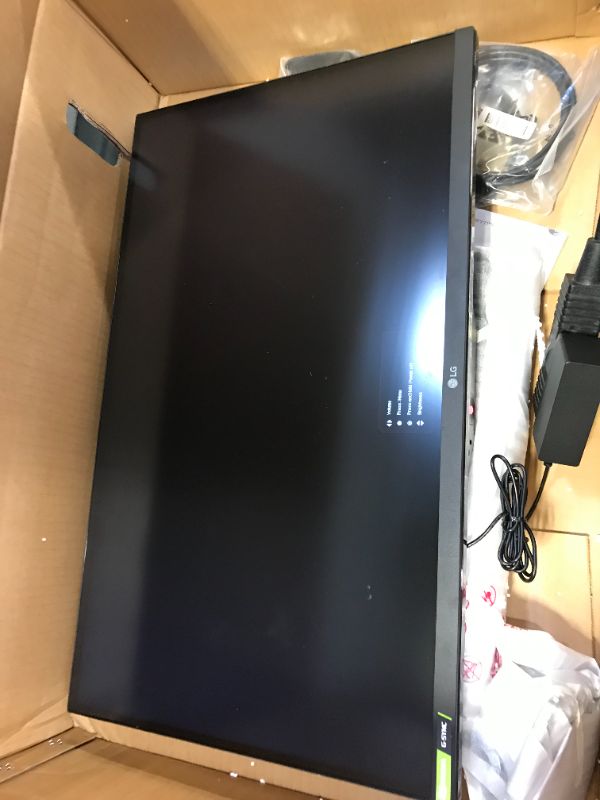 Photo 1 of LG 27GL83A-B 27 Inch Ultragear QHD IPS 1ms NVIDIA G-SYNC Compatible Gaming Monitor, Black