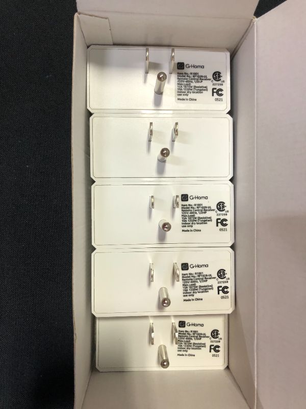 Photo 4 of G-Homa Wireless Remote Control Outlet Plug Indoor Light Switches, Long Range with 2 Remotes and 5 Pack Outlets Plug,Energy Saving for Electrical Lamps,Seasonal Light,Christmas Tree 125V,15A.