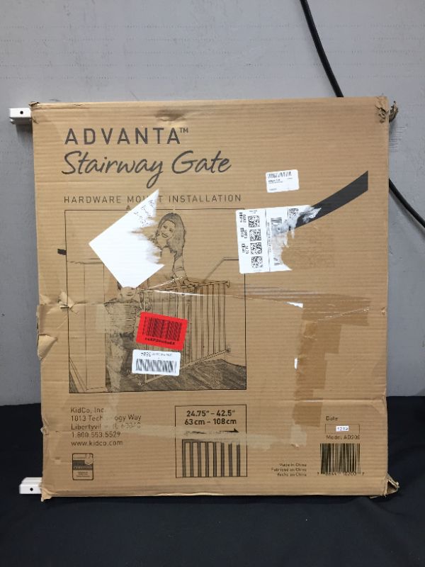 Photo 5 of Advanta AD200 Stairway Gate
GATE IS SCRATCHED, BOX IS DAMAGED DUE TO EXPOSURE