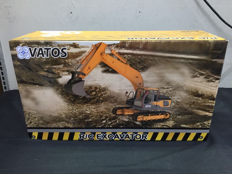 Photo 2 of VATOS 2.4G RC Excavator Remote Control Toy Digger | 1:16 Scale 3-in-1 Excavate Drill Grasp Simulated Rechargeable RC Truck Construction Tractor Best Gift for Boys Girls Aged 8 9 10 11 12+
NEVER OPENED! BRAND NEW