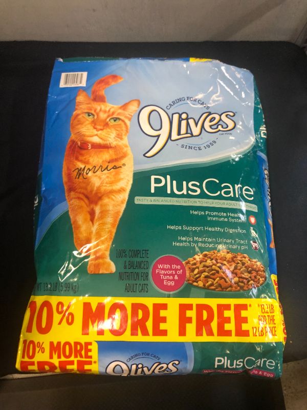 Photo 1 of --9Lives Plus Care Dry Cat Food Bonus Bag, 13.2-Pound--exp- 04-17-2022
 