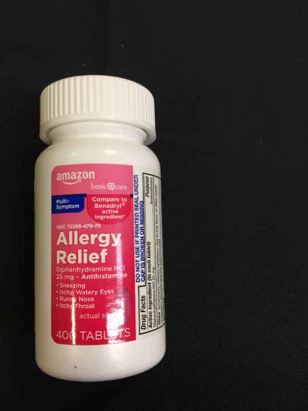 Photo 2 of Amazon Basic Care Allergy Relief Diphenhydramine HCl 25 mg, Antihistamine Tablets for Symptoms Due to Hay Fever and Upper Respiratory Allergies, 400 Count
 exp may 2023