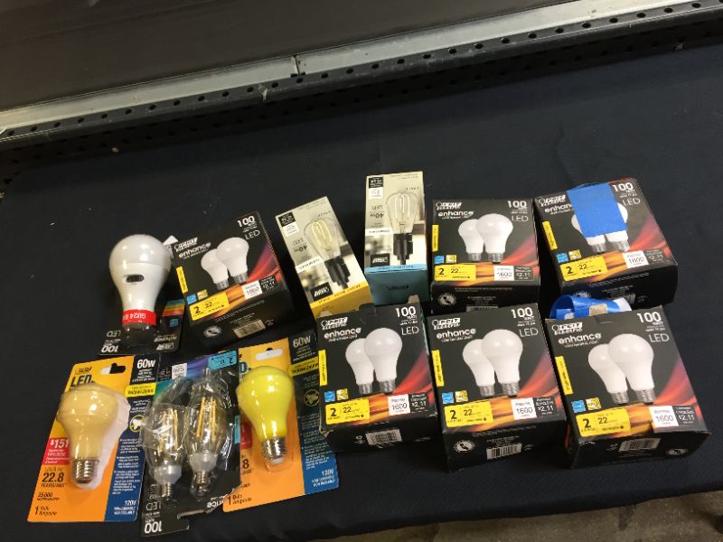 Photo 1 of FINAL SALE-----VARIOUS LIGHT BULBS BUY AS IS (DAMAGES TO PACKAGING, UNABLE TO TEST SOME USED SOME NEW)