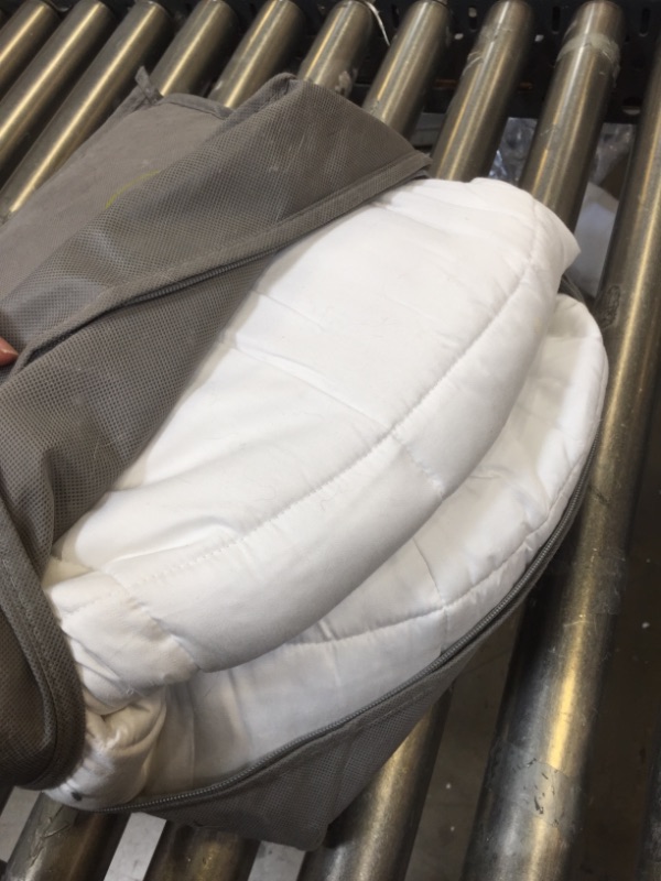 Photo 2 of 15 LBS WEIGHTED BLANKET WHITE 