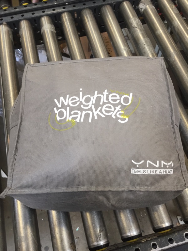 Photo 1 of 15 LBS WEIGHTED BLANKET WHITE 