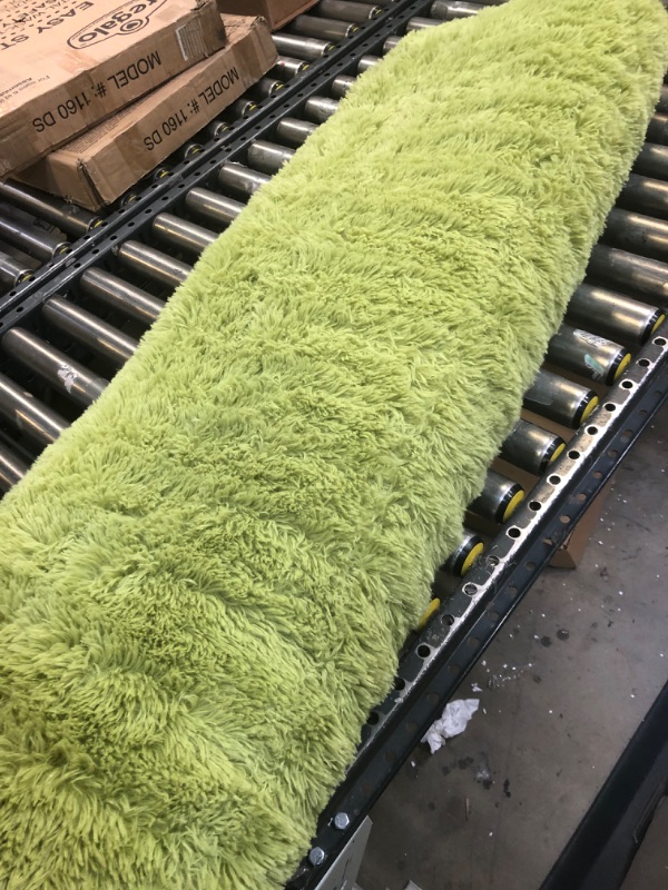 Photo 1 of 72 X 49 AREA RUG GREEN 