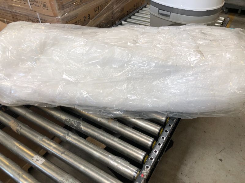 Photo 2 of 4ft wide  unknown length of bubble wrap