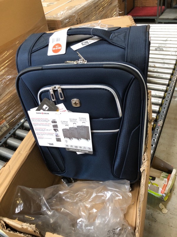 Photo 2 of SWISSGEAR Checklite Softside Carry On Suitcase DEEP NAVY 20in