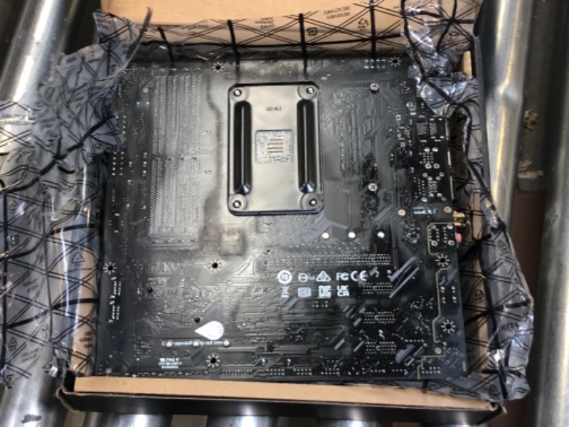 Photo 1 of MSI PRO B550M-VC WiFi ProSeries Motherboard (AMD AM4, DDR4, PCIe 4.0, SATA 6Gb/s, M.2, USB 3.2 Gen 2, HDMI/DP, Wi-Fi, mATX)