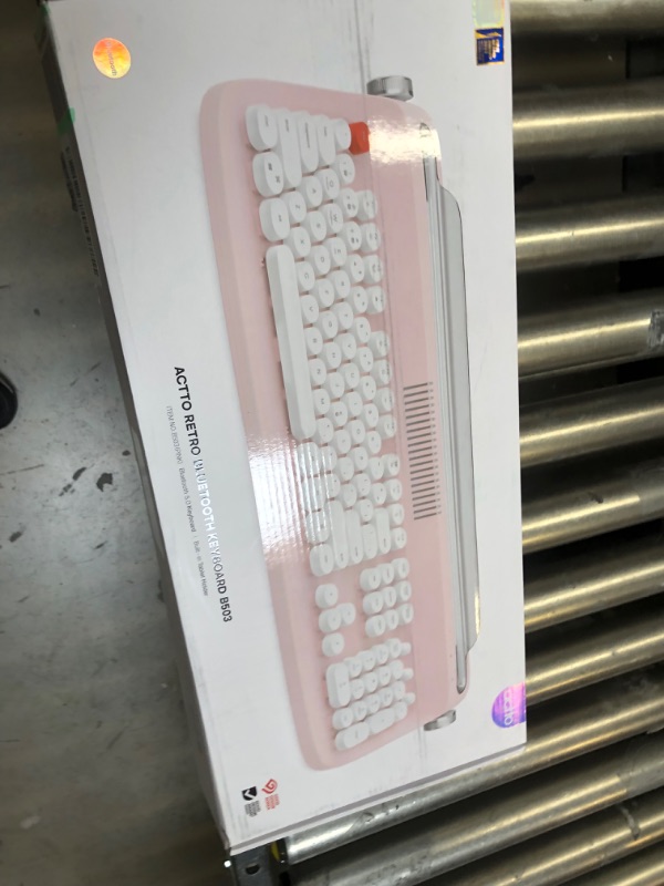 Photo 2 of Retro Bluetooth Typewriter Keyboard (English, Baby Pink)