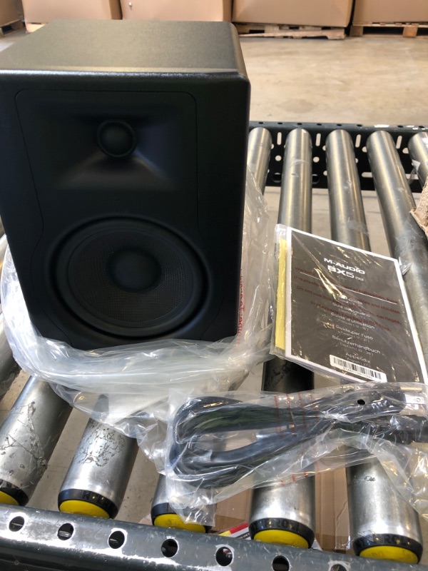 Photo 2 of M-Audio BX5 D3 | Compact 2-Way 5" Active Studio Monitor Speaker for Music Production and Mixing With Onboard Acoustic Space Control, 1 piece