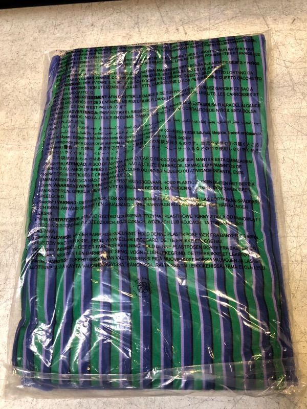 Photo 2 of Amazon Essentials Men's Flannel Pajama Set SIZE 5XL 
