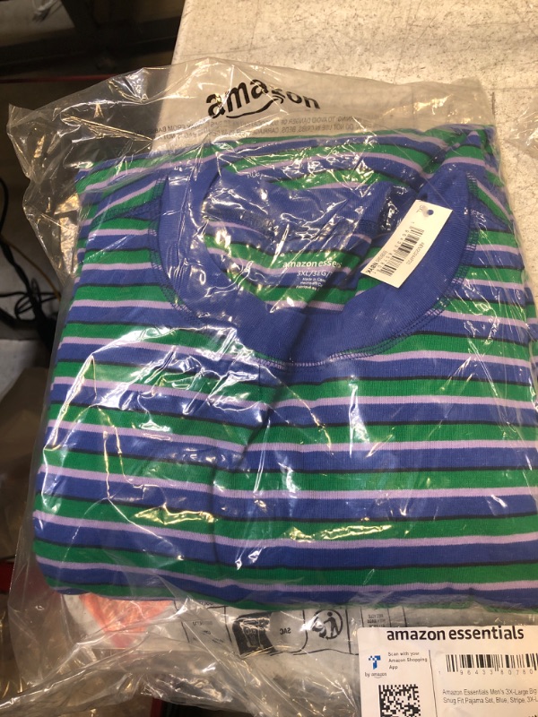 Photo 1 of Amazon Essentials Men's Flannel Pajama Set SIZE 3XL 
