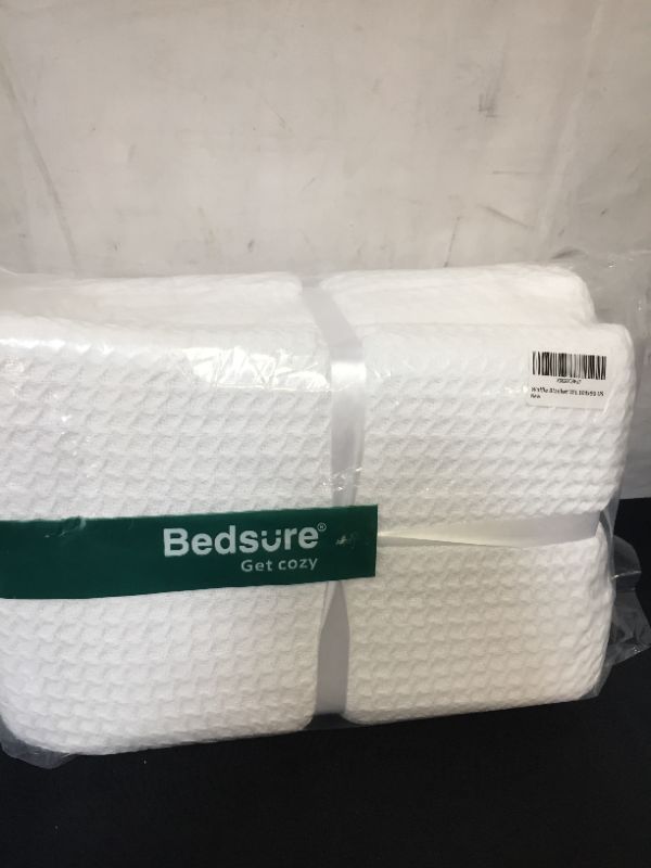 Photo 3 of Bedsure 100% Cotton Blankets King Size - White 405GSM Waffle Weave Soft Lightweight Thermal King Size Blanket for Bed, 104x90 inches
