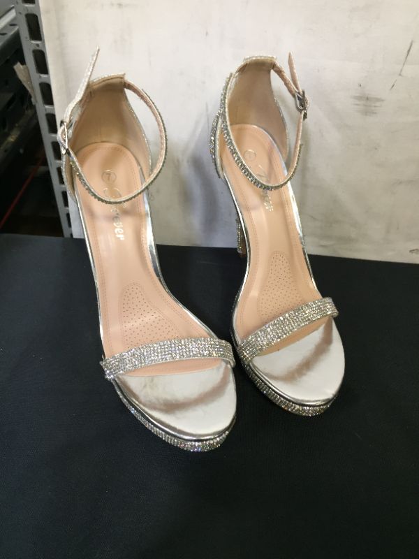 Photo 1 of FOREVER LINK HIGHLIGHT-98 SILVER HIGH HEEL SIZE 7 