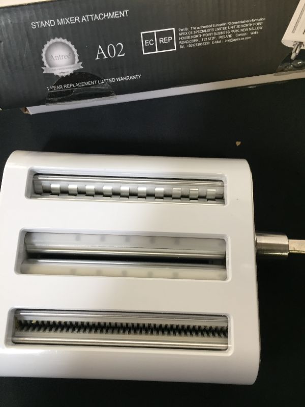 Photo 4 of Antree Pasta Maker Attachment 3 in 1 Set for KitchenAid Stand Mixers Included Pasta Sheet Roller, Spaghetti Cutter, Fettuccine Cutter Maker Accessories and Cleaning Brush---- UNABLE TO FULLY TEST 
