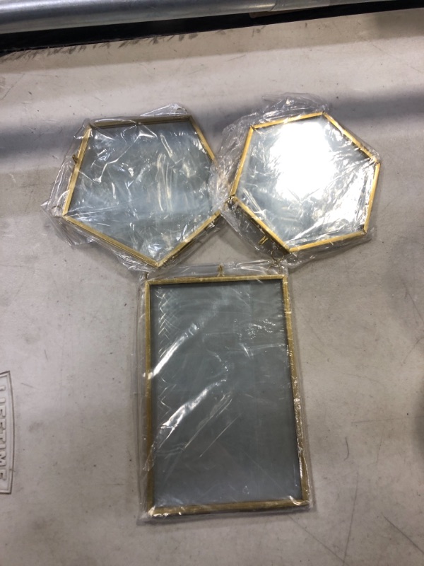 Photo 1 of 3PCS GLASS FRAME 