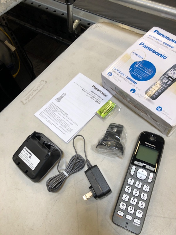 Photo 3 of Panasonic KX-TGDA20M1 Dect 6.0 Digital Additional Cordless Handset for KX-TGD222M / KX-TGD224M Optional Additional Handset