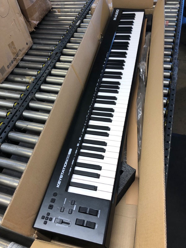 Photo 3 of M-Audio Keystation 88 MK3 – 88 Key Semi Weighted MIDI Keyboard Controller for Complete Command of Virtual Synthesizers and DAW parameters