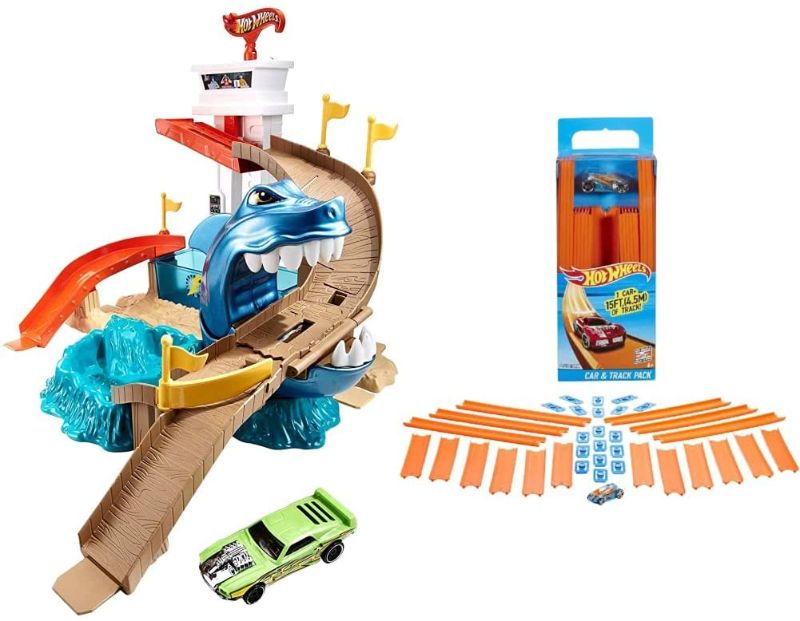 Photo 1 of Hot Wheels Color Shifters Sharkport Showdown [Amazon Exclusive] & Track Builder Straight Track with Car 15 Feet [Styles May Vary]
