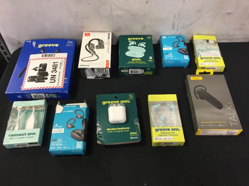 Photo 1 of BAG LOT 10 USED MISC Electronic Items (SOLD AS IS)
