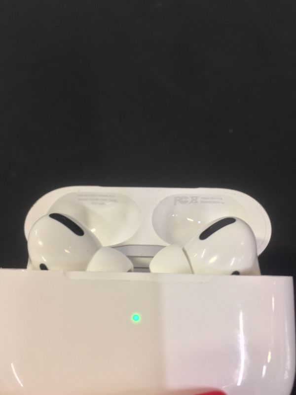 Photo 2 of Apple AirPods Pro ( USED, FUNCTIONAL ) 