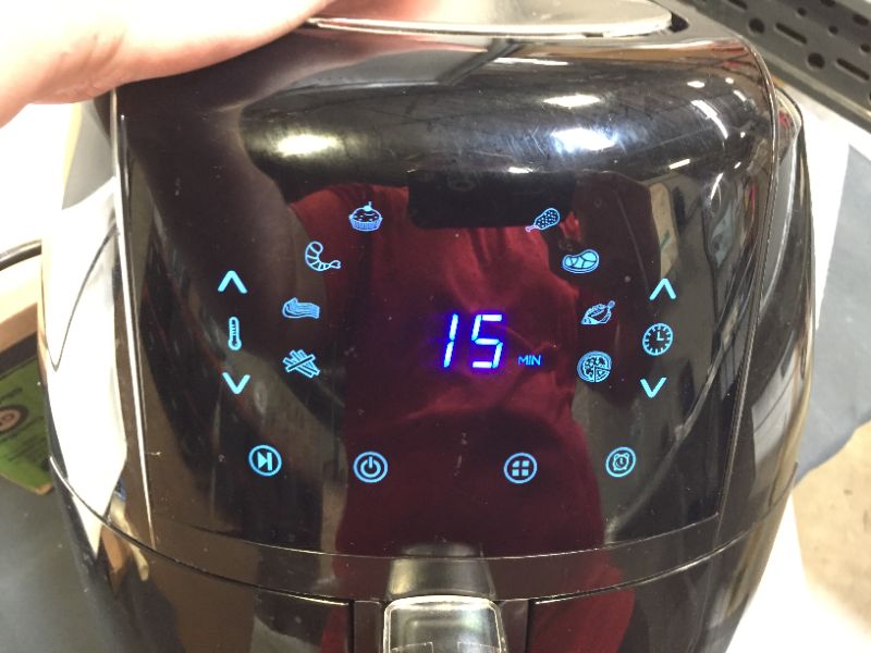 Photo 4 of 8-in-1 5.8 Qt. Black Electric Air Fryer with Recipe Book