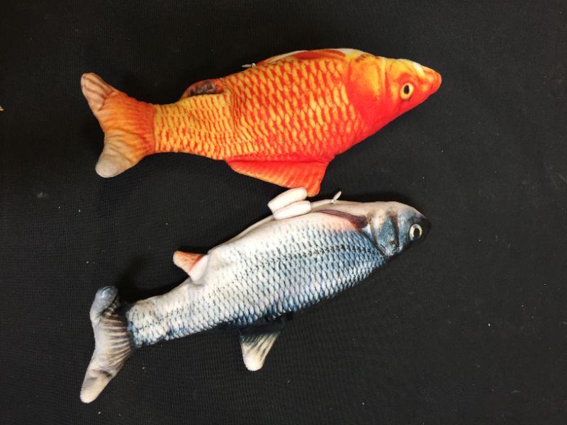 Photo 1 of  2PCS Flopping Fish Toy Plush Simulation Electric Doll Fish Automatic Flopping USB Rechargeable Cat Fish Toy Funny Interactive Pets Chew Bite Supplies for Cat Kitty Kitten Small Dogs ( charger no included ) 