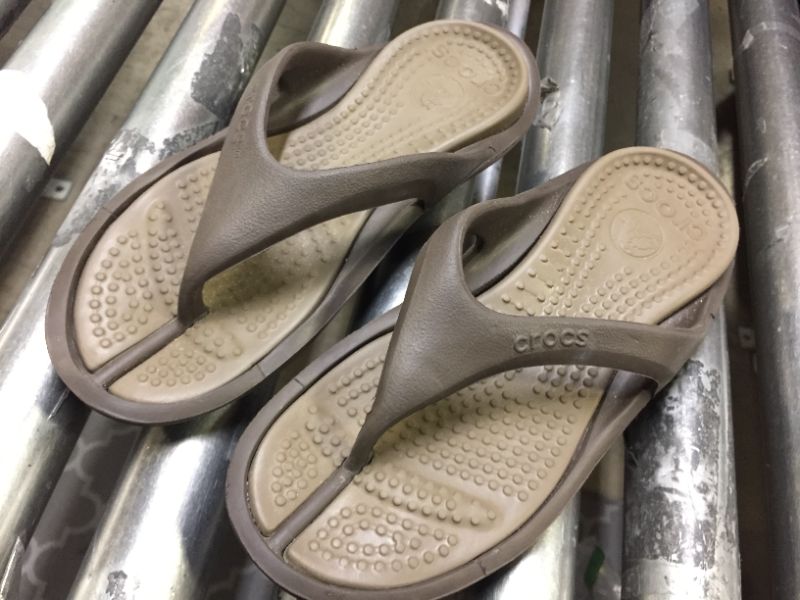 Photo 2 of Crocs Swiftwater Wave Flip Thong Sandals for Men 9 WOMENS 11 - SAND I N THE CRACKS 