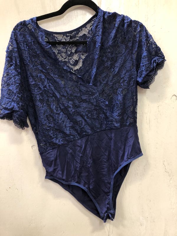 Photo 1 of womens lingerie color blue size large 