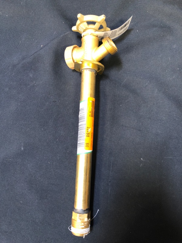 Photo 2 of 1/2 in. x 3/4 in. x 8 in. MPT/SWT x MHT Brass Anti-Siphon Frost Free Sillcock Valve with Multi-Turn Operation
by everbilt
