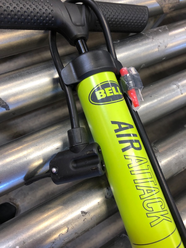 Photo 4 of Bell Air High Volume Bicycle Pump
