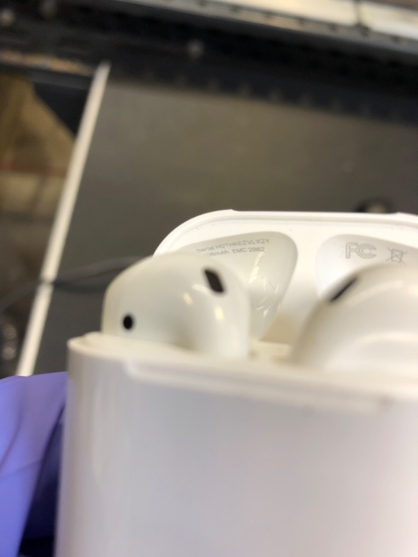 Photo 2 of Apple AirPods with Charging Case A1602 A2032 A2031