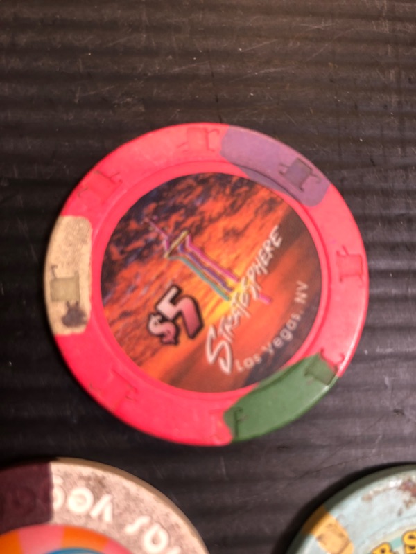 Photo 3 of 7 VINTAGE CASINO CHIPS , RETRO VEGAS COLLECTABLES , VARIETY OF CASINO HOTELS 