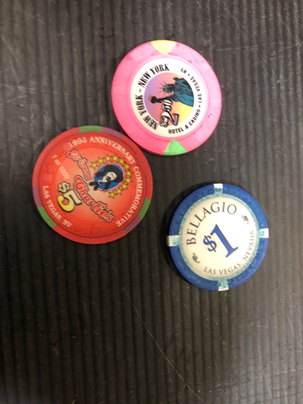 Photo 1 of 3 VINTAGE CASINO CHIPS , RETRO VEGAS COLLECTABLES , VARIETY OF CASINO HOTELS 